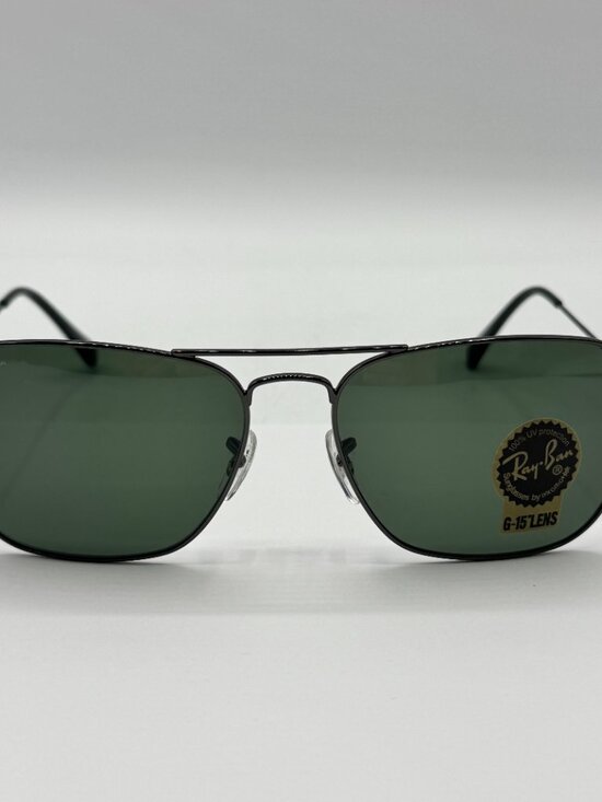 Ray-Ban RB3136 004 Caravan Sunglasses Gunmetal Frame with Green G-15 Lens main image 5